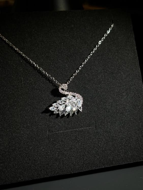 ✨ Buy 1 Get 1 FREE Pendant Necklace Set – Free Delivery All Over Pakistan