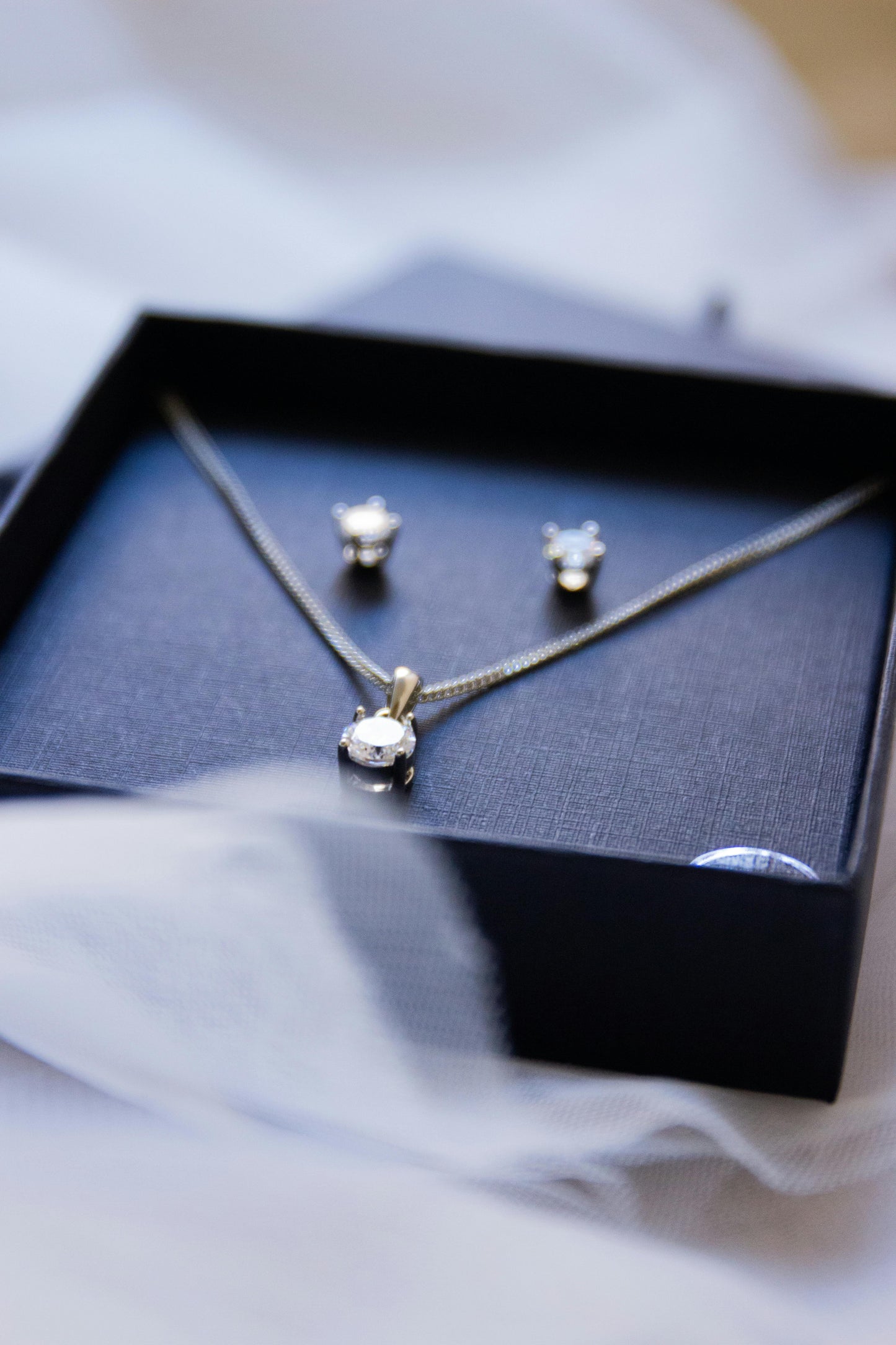 Elegant Solitaire Pendant Necklace & Stud Earrings Set